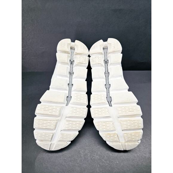 Oncloud  Women 8.5 Comfy footwear - Picture 7 of 9